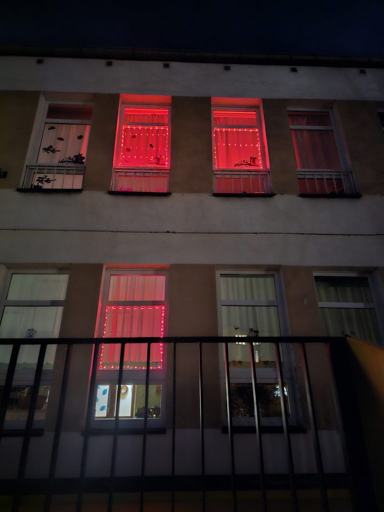 Dzieciństwo bez Przemocy - rozświetlamy na czerwono